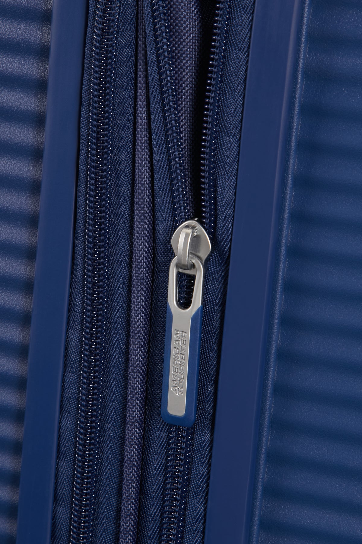 SPINNER 67/24 TSA EXP MIDNIGHT NAVY